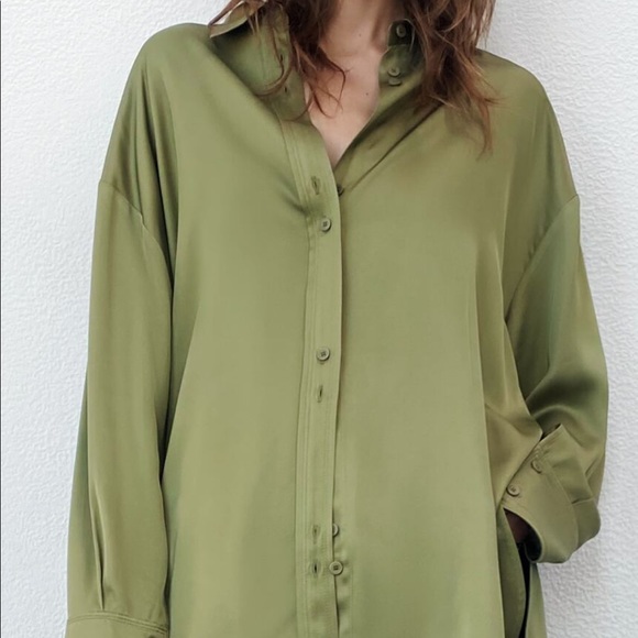 Zara oversized satin blouse - Picture 2 of 2
